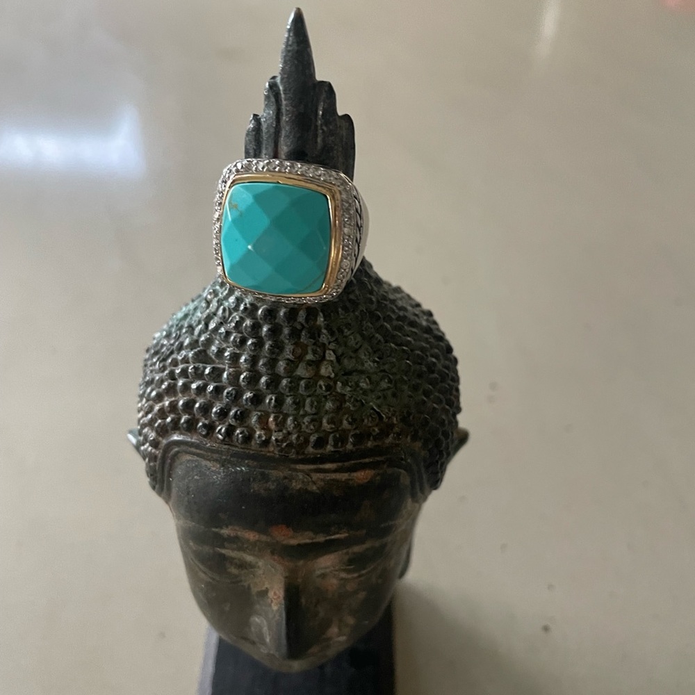 Pretty Costume Ring - image 3